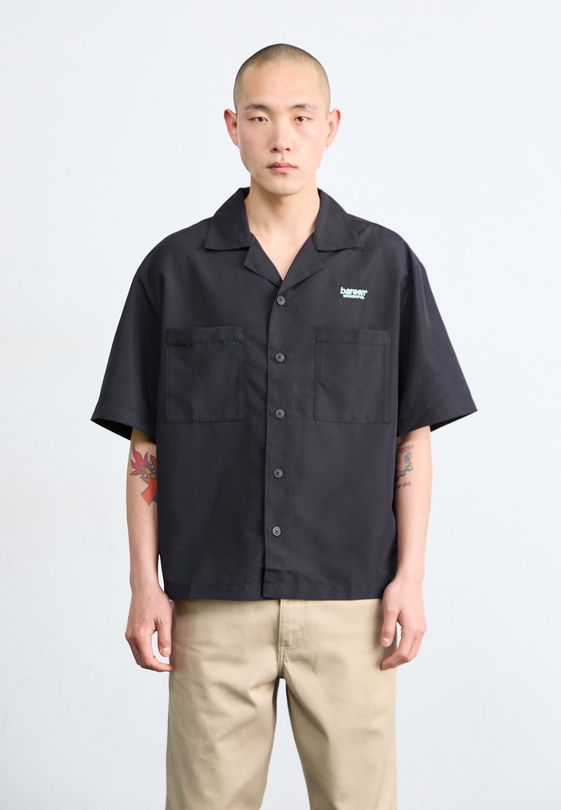 Bareen - BAKARI SHORT SLEEVE - Button down-skjorte - black onyx, Forstørre