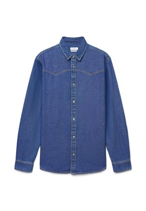 Dunkelblaues Jeanshemd mit langen Ärmeln, durchgehendem Knopfleistenverschluss, spitzem Kragen und zwei aufgesetzten Brusttaschen mit Nahtdetails.