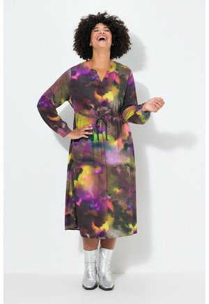 Angel of Style MIDI BATIK PATTERN - Jurk - lime green