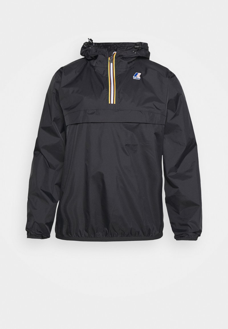 Černá lehká bunda se čtvrtovým zipem, elastickými manžetami a spodním lemem. Obsahuje přední kapsu a barevný pruhovaný akcent na zipu.