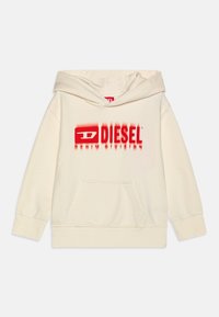 Felpa crema con cappuccio, dotata di una tasca frontale. Il logo rosso "DIESEL" è ben visibile in un carattere audace sul petto.