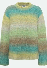 Pulover multicolor din material texturat și pufos. Prezentând dungi orizontale în culorile verde, albastru și maro, cu guler rotund și mâneci lungi.