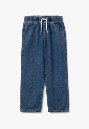 Blauwe spijkerbroek met elastische tailleband en witte trekkoord, voorzien van voorzakken en een rechte pijp.