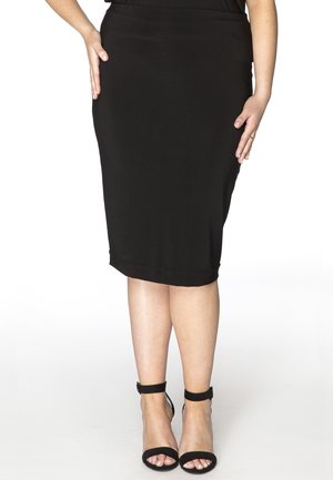 Pencil skirt - black