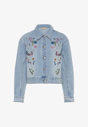 Veste en denim bleu clair avec broderie florale, dotée d'un col pointu, de manches longues et de boutons argentés sur le devant. Coupe courte.
