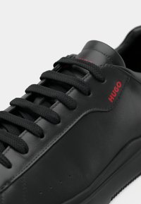 HUGO BLAKE - Baskets basses - black
