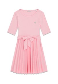 Unselected, puderrosa