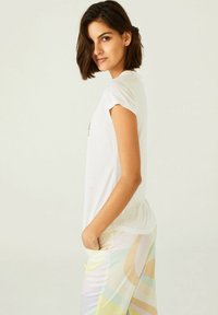 DOLORES PROMESAS M C TULA ARCOIRIS Camiseta estampada blanco