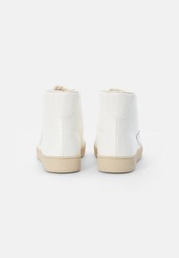 Flamingos' Life OLD 80S UNISEX - Sapatilhas de cano alto - all white monocolor