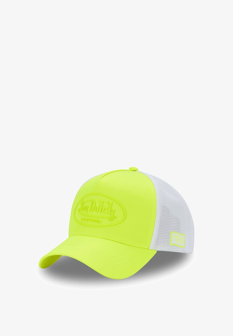 Casquette de baseball jaune néon avec une visière arrondie, des panneaux latéraux en mesh texturé et un logo surélevé à l'avant. Coutures blanches en accent.