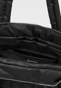 lululemon QUILTED GRID TOTE - Shopping bag - black