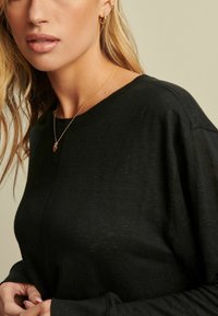 Next CREW   - Top s dlouhým rukávem - black