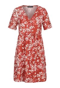 Punainen kukkakuvioitu mekko, jossa on lyhyet hihat, V-kaula-aukko, napit yksityiskohtina ja liehuva helma; kangas on teksturoitua ja kevyttä.