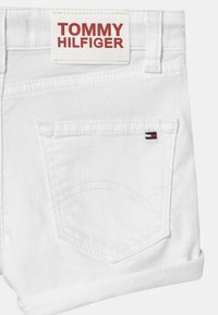 Tommy Hilfiger NORA - Shorts vaqueros - bright white