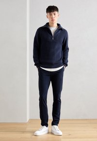 Thumbnail Image 3