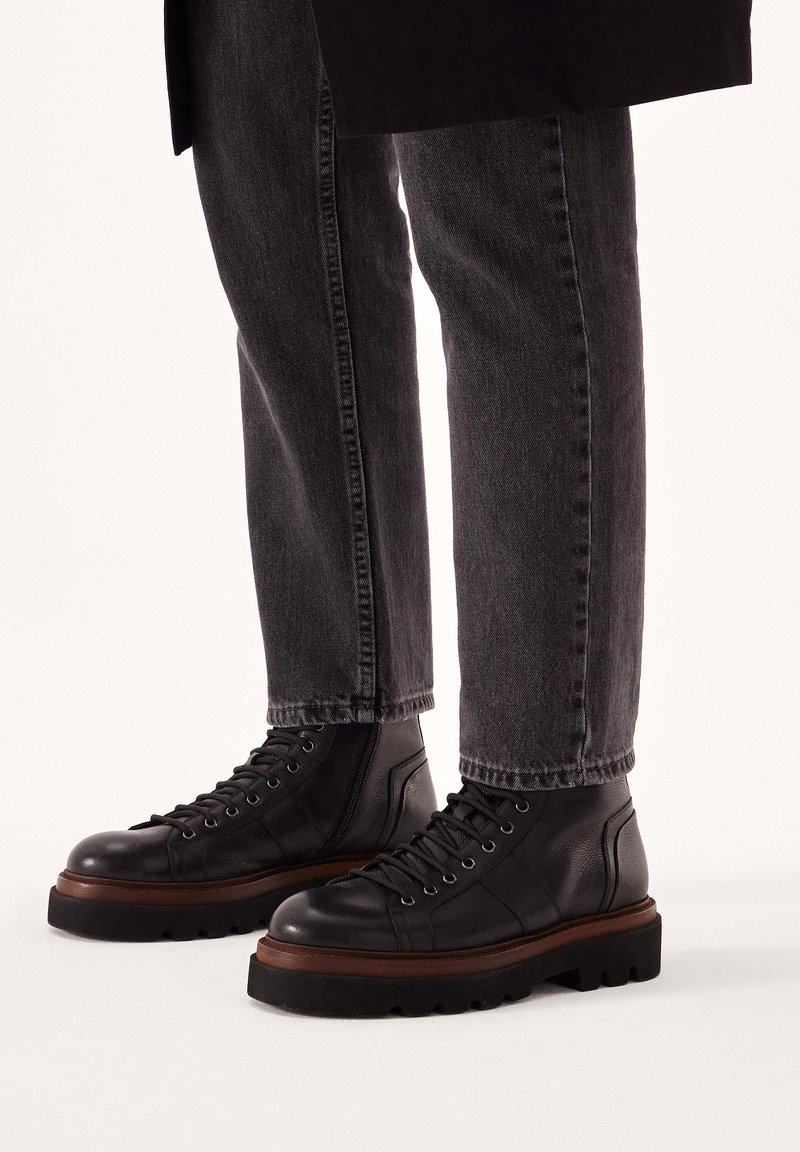 Kazar ZAPUS - Botines con cordones - black