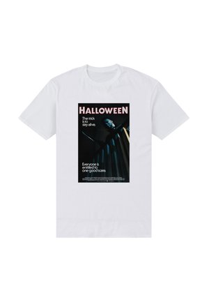 Hvid bomulds-T-shirt med et grafisk print af en filmplakat for "Halloween", med mørk baggrund og fed rød og hvid tekst.