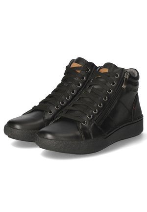 Para czarnych, wysokich skórzanych sneakersów z sznurowadłami i bocznym zamkiem, zaokrąglonym noskiem oraz wyściełanym kołnierzem zapewniającym wsparcie kostki.