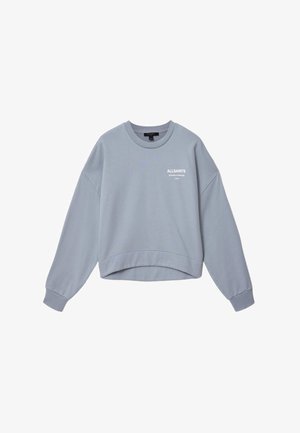 Lyseblå crewneck-sweatshirt med lange ærmer og hvidt "ALLSAINTS" logo tekst på venstre bryst, ribbet kant ved ærmer og bund.