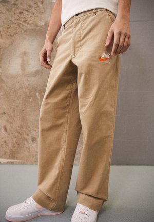TREND PANT - Pantalones - khaki/team orange/khaki