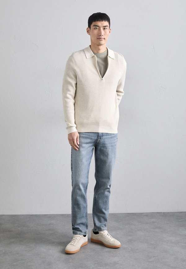 TONY  - Straight leg jeans - bleached denim4