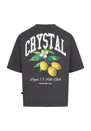 Czarny t-shirt z krótkim rękawem z dużą grafiką cytryn i liści, z napisem "CRYSTAL" w odważnym białym kolorze na plecach.