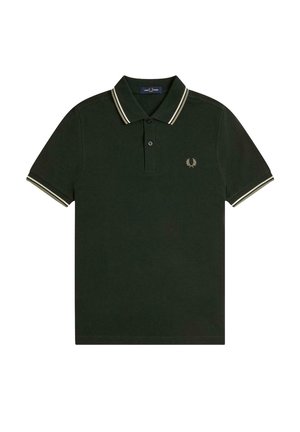 Dunkelgrünes Poloshirt mit Zwei-Knopf-Leiste, gestreiftem weißem Besatz am Kragen und an den Ärmeln sowie kleinem Lorbeerkranz-Logo auf der Brust.