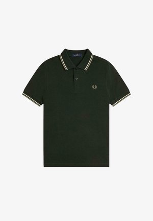 Dunkelgrünes Poloshirt mit Zwei-Knopf-Leiste, gestreiftem weißem Besatz am Kragen und an den Ärmeln sowie kleinem Lorbeerkranz-Logo auf der Brust.