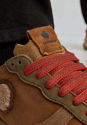 SATORISAN, Zapatillas - mid brown