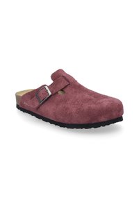 Suède klompen in een bordeauxrood tint met een enkele verstelbare band en metalen gesp. Voorzien van een gevormde voetbed en een gestructureerde zwarte zool.