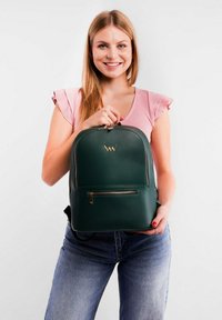 VUCH MERIEL - Malý batoh  - green