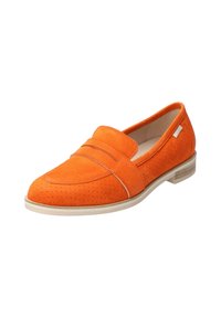 Mocassin en daim orange avec des découpes perforées, design à enfiler, accents blancs subtils et talon bas. Présente un bout arrondi et un intérieur doux.