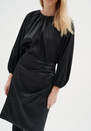 ZILKYIW DRAPE - A-Linien-Rock - black