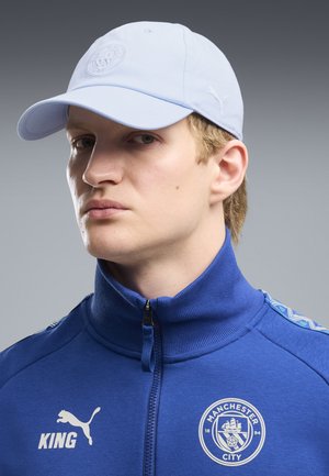 Puma, MANCHESTER CITY FTBLESSENTIALS CAP UNISEX - Gorra - icy blue- white