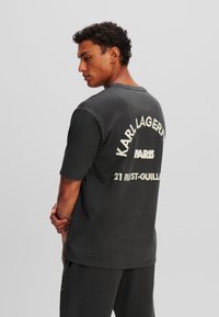 KARL LAGERFELD RUE ST-GUILLAUME - Marškinėliai su spaudiniu - asphalt