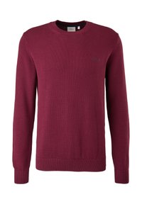 Pull pour homme en maille à manches longues et col rond, de couleur rouge foncé, avec poignets et ourlet côtelés, petit logo de la marque sur la poitrine.