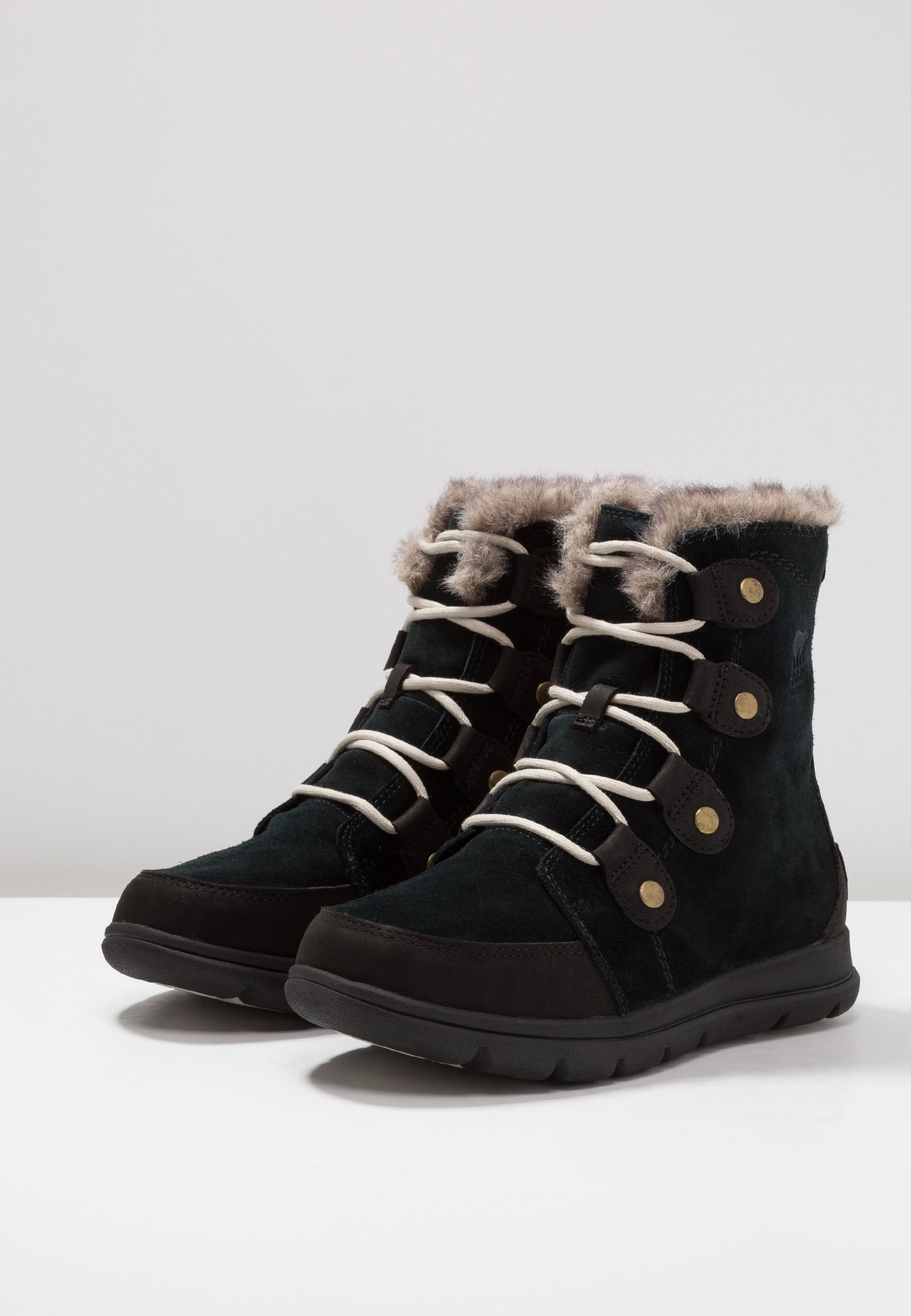 sorel explorer joan 8.5