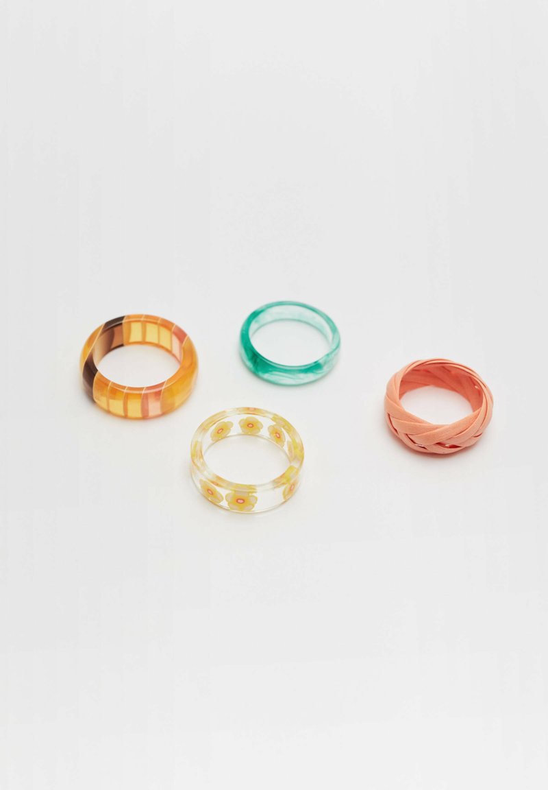 Damen Halsketten | PULL&BEAR 8 PACK Ring orange - XL96804 Damen Halsketten | PULL&BEAR 8 PACK Ring orange - XL96804