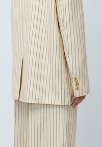 LeGer by Lena Gercke STUDIO ELAINE - Pitkä takki - beige/black