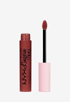 NYX Lip Lingerie XXL in un tubo rosa chiaro, con un applicatore nero dotato di punta arrotondata e un colore per labbra liquido matte color malva.