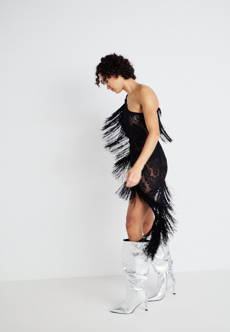 Jaded London PONCHO DRESS WITH TASSELS - Cocktail dress / Party dress -  black - Zalando