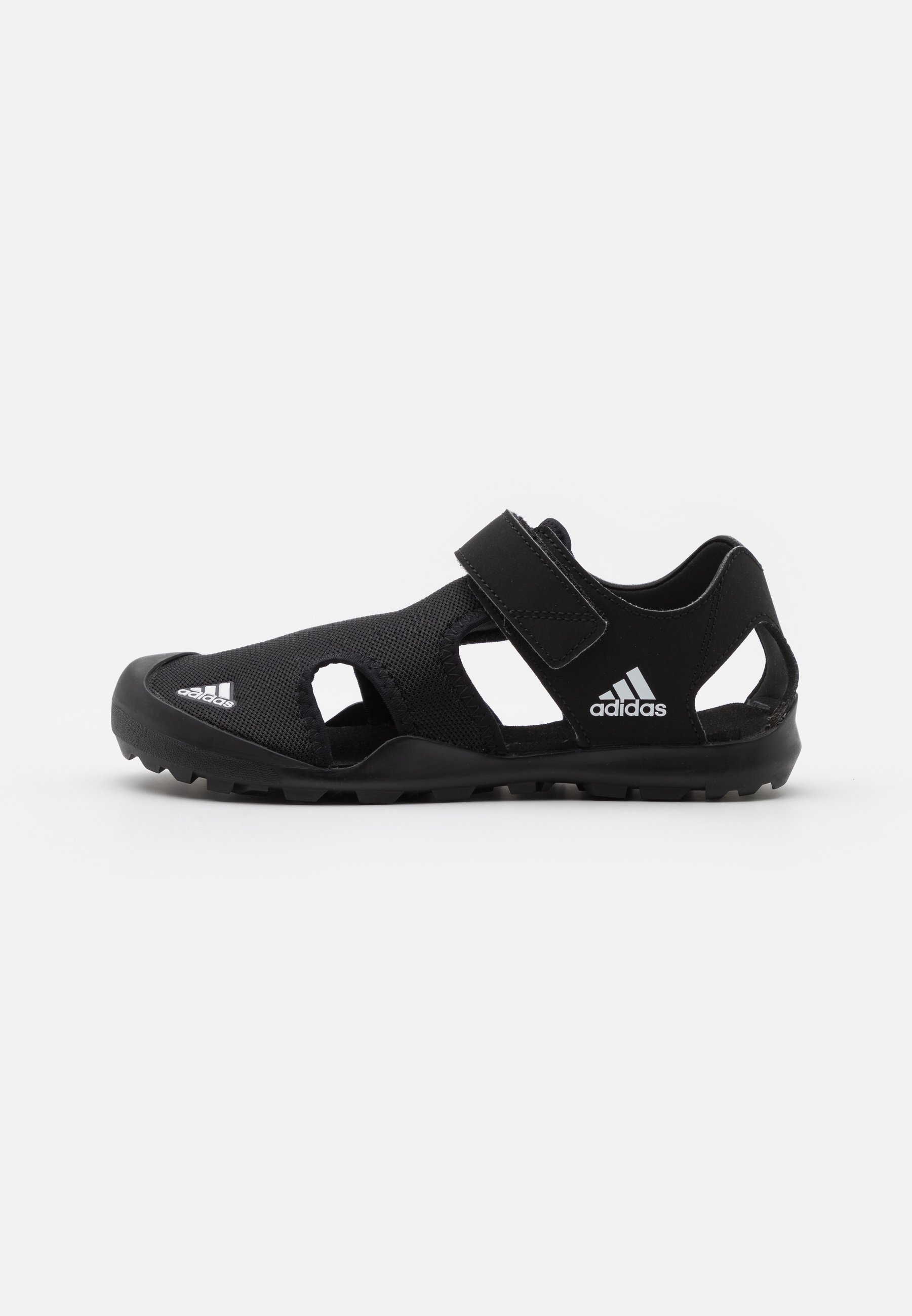adidas terrex captain toey