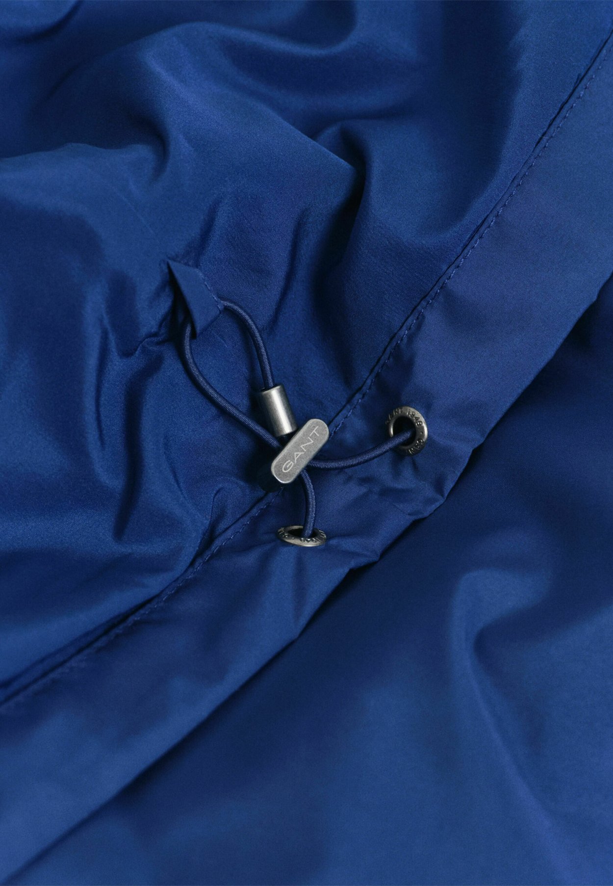 Leichte Jacke