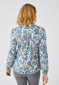 Damart À VOLANTS - Blusa - blanc fleuri