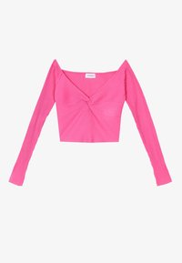Dopasowany krótki top z długim rękawem w prążkowanym jasnoróżowym materiale. Posiada detal w postaci skręcenia z przodu oraz szeroką, odsłoniętą linię ramion.
