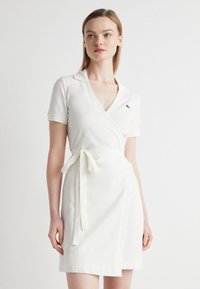 Lacoste Denné šaty - flour