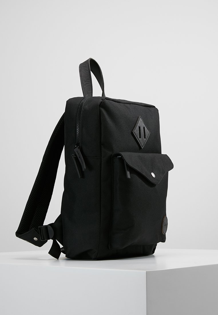 enter backpack mini