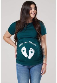 Chelsea Clark LITTLE FEET FUNNY - Trükipildiga T-särk - dark green