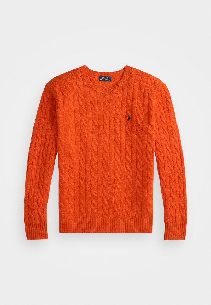 Pull en maille torsadée orange avec un hem côtes et un col rond. Doté d'un petit logo brodé sur la poitrine gauche.