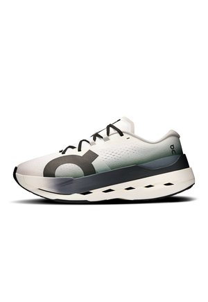 CLOUDBOOM MAX - Utcai futócipők - white